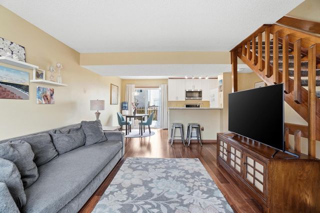 5055 Stoneybrook Boulevard, 6E, Hilliard, OH 43026