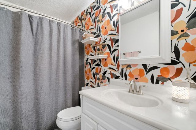 5055 Stoneybrook Boulevard, 6E, Hilliard, OH 43026