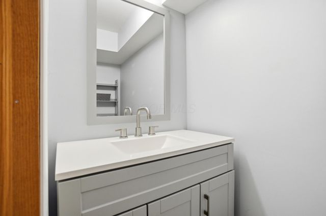 5055 Stoneybrook Boulevard, 6E, Hilliard, OH 43026