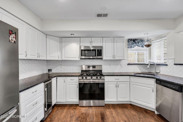 4103 Norma Place, Toms River, NJ 08755