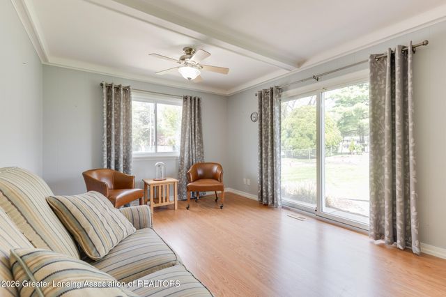 15089 Pinehurst Drive, Lansing, MI 48906
