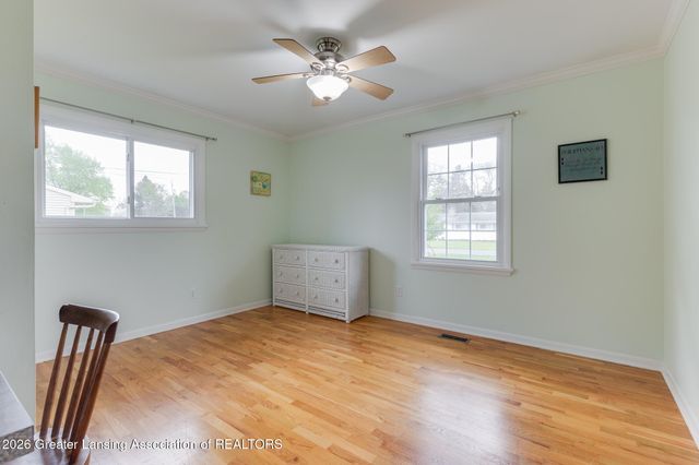 15089 Pinehurst Drive, Lansing, MI 48906