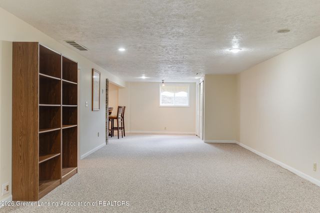 15089 Pinehurst Drive, Lansing, MI 48906