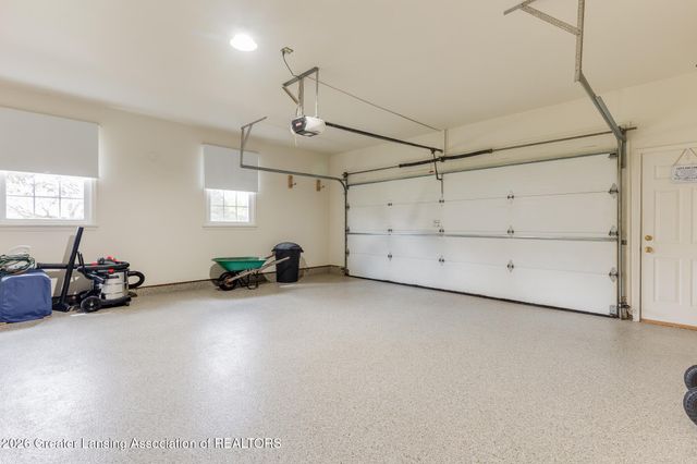 15089 Pinehurst Drive, Lansing, MI 48906