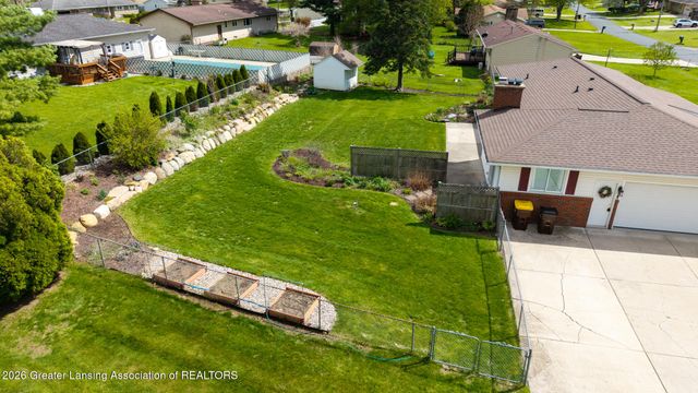 15089 Pinehurst Drive, Lansing, MI 48906