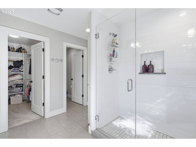 1302 Se MARION St, Portland, OR 97202