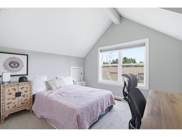 1302 Se MARION St, Portland, OR 97202