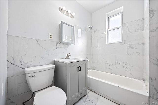 645 Saint Lawrence Avenue, Bronx, NY 10473