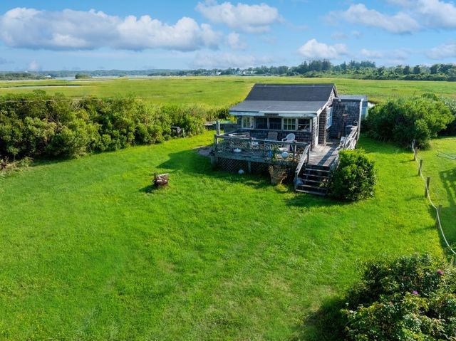 853 W Beach Road, Charlestown, RI 02813