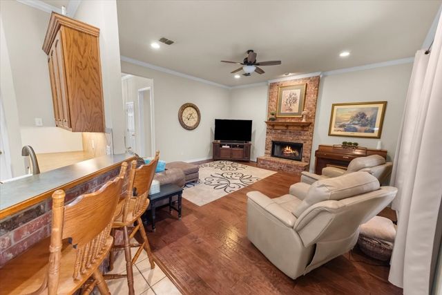 1212 Stonehill Circle, Hewitt, TX 76643