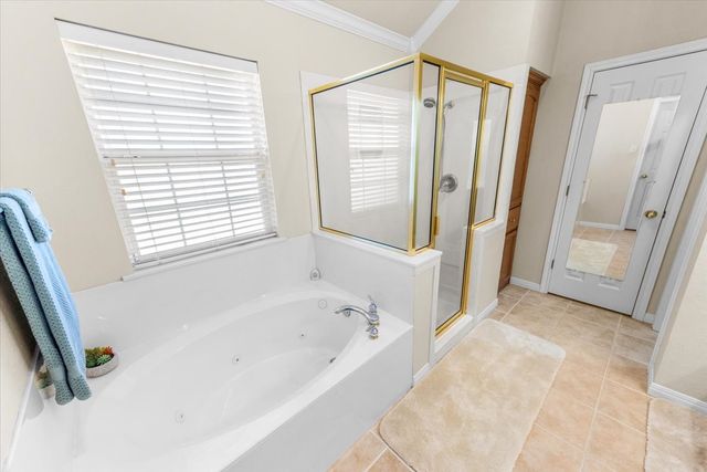 1212 Stonehill Circle, Hewitt, TX 76643