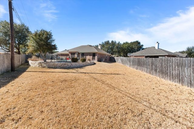 1212 Stonehill Circle, Hewitt, TX 76643