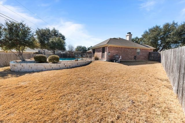 1212 Stonehill Circle, Hewitt, TX 76643