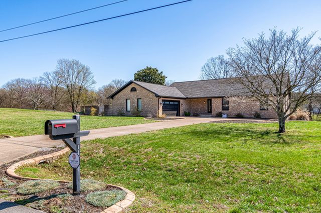 1106 Roseland Dr, Columbia, TN 38401