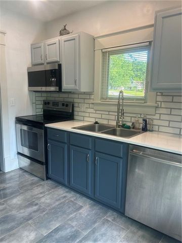 944 S 55th Street, Kansas City, KS 66106