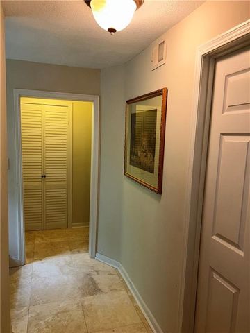 944 S 55th Street, Kansas City, KS 66106