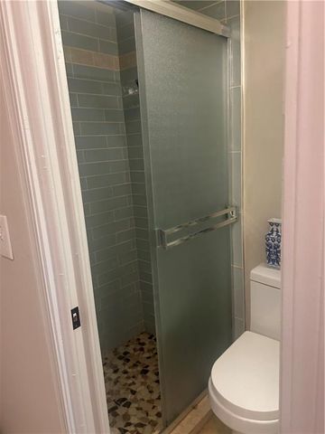 944 S 55th Street, Kansas City, KS 66106