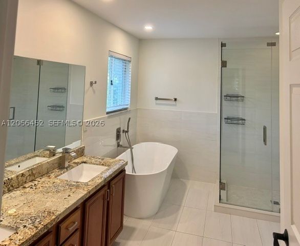 16850 Crestview Ln, Weston, FL 33326