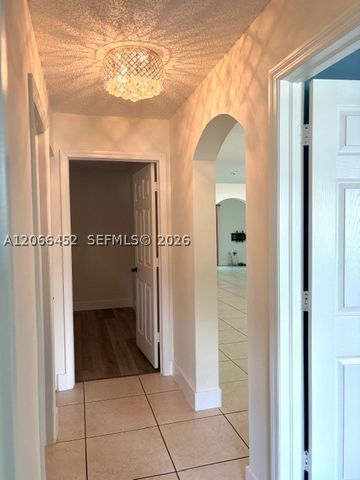 16850 Crestview Ln, Weston, FL 33326