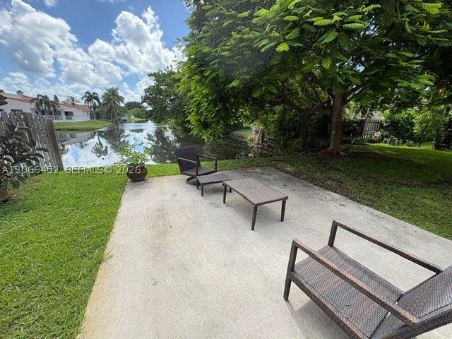 16850 Crestview Ln, Weston, FL 33326