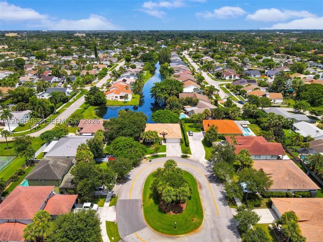 16850 Crestview Ln, Weston, FL 33326