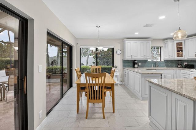 327 SW 29th Avenue, Delray Beach, FL 33445