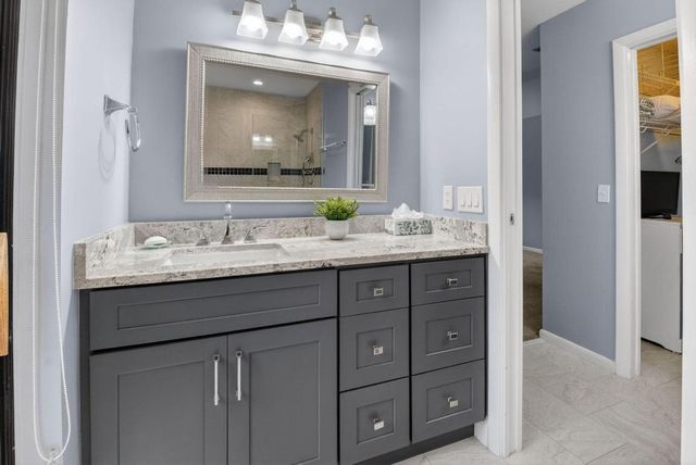 327 SW 29th Avenue, Delray Beach, FL 33445