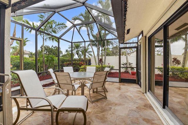 327 SW 29th Avenue, Delray Beach, FL 33445