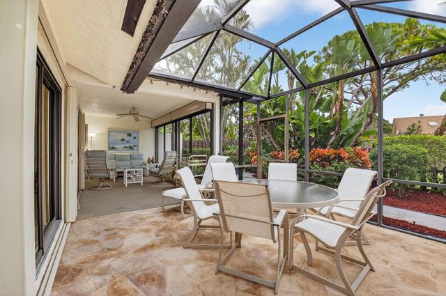 327 SW 29th Avenue, Delray Beach, FL 33445