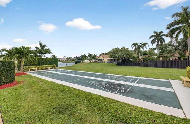 327 SW 29th Avenue, Delray Beach, FL 33445