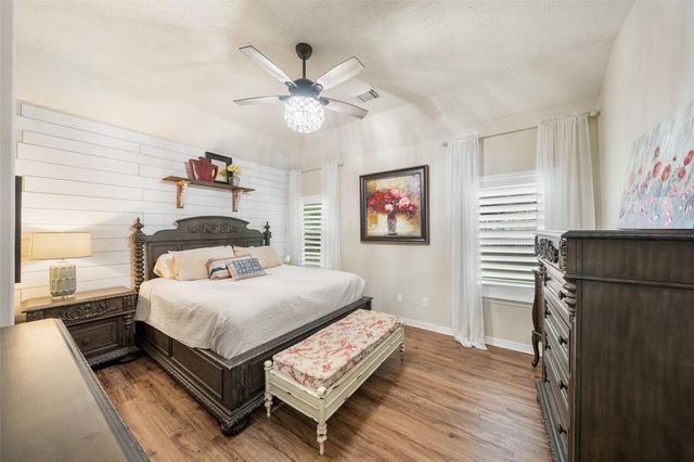 7803 Niki's Crossing, Conroe, TX 77304