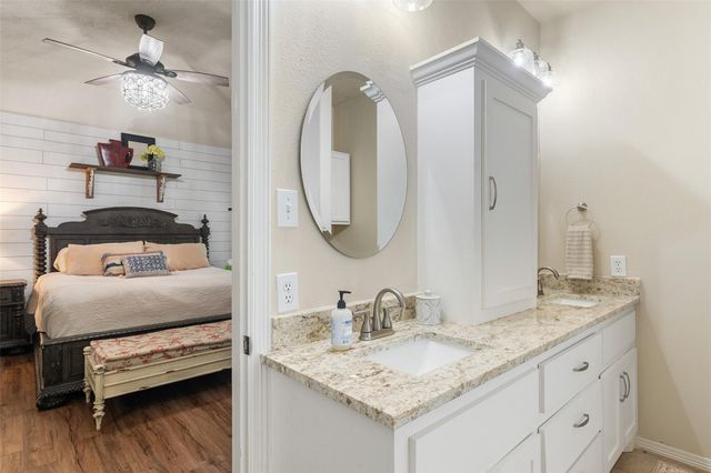 7803 Niki's Crossing, Conroe, TX 77304