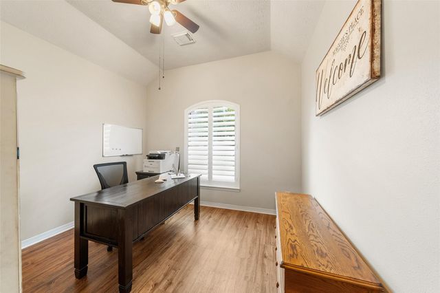 7803 Niki's Crossing, Conroe, TX 77304