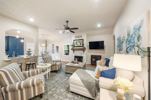 7803 Niki's Crossing, Conroe, TX 77304