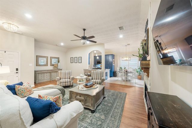 7803 Niki's Crossing, Conroe, TX 77304