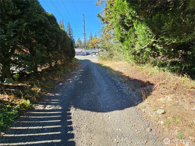 22550 NE SR-3 Highway, Belfair, WA 98528