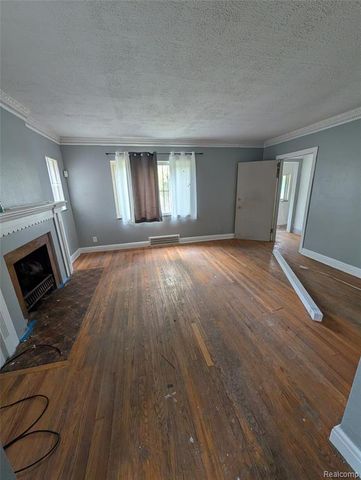 9776 E Outer Drive, Detroit, MI 48213
