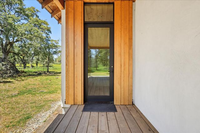 8877 Dutch Flat Trl, Smartsville, CA 95977