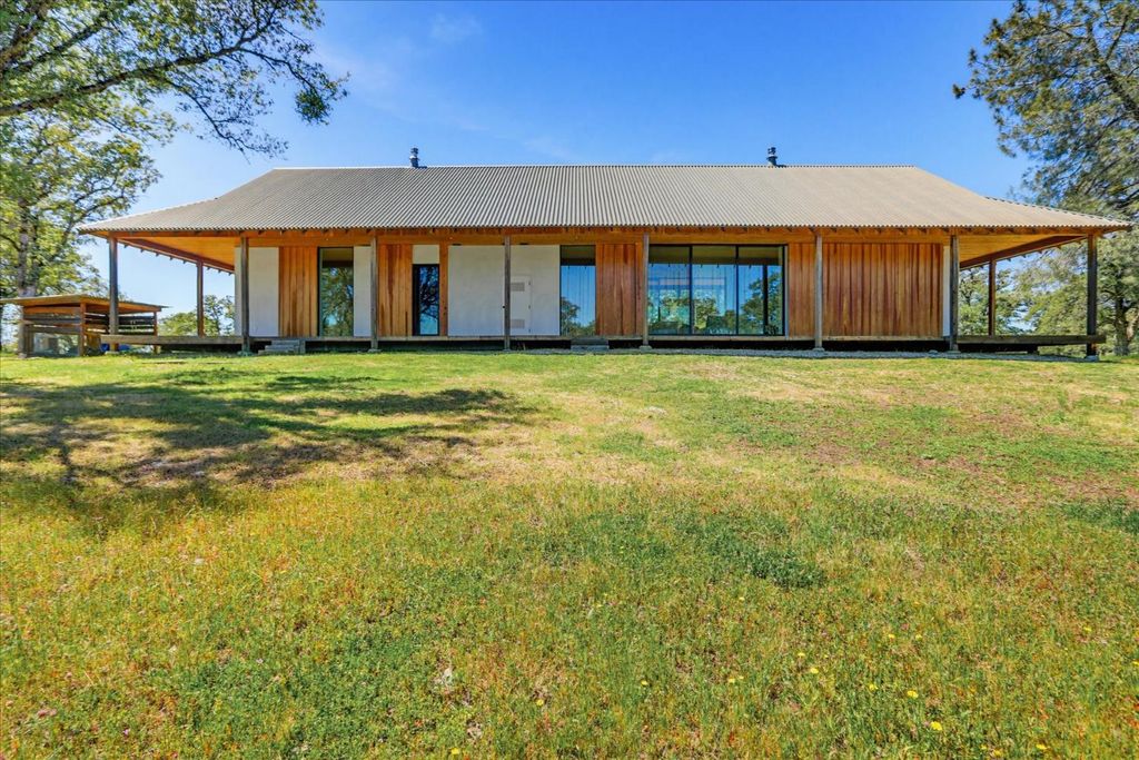 8877 Dutch Flat Trl, Smartsville, CA 95977