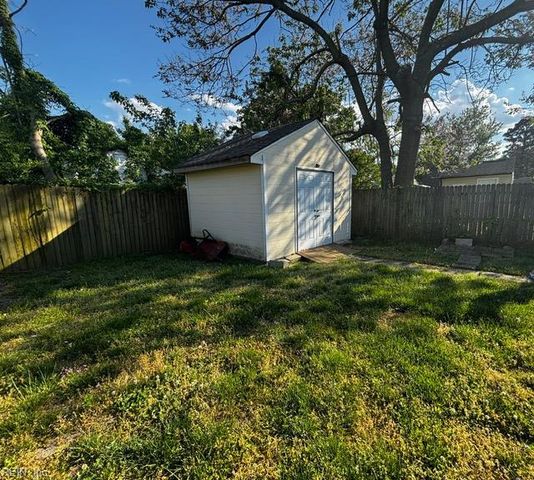 9226 Phillip AVE, Norfolk, VA 23503