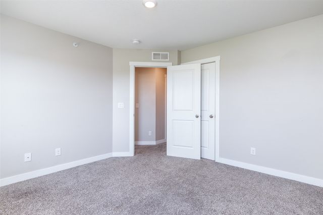155 NE 25th Lane, Ankeny, IA 50021
