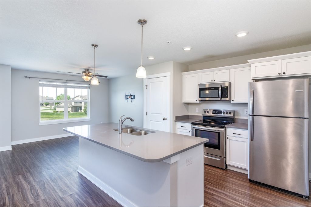 155 NE 25th Lane, Ankeny, IA 50021