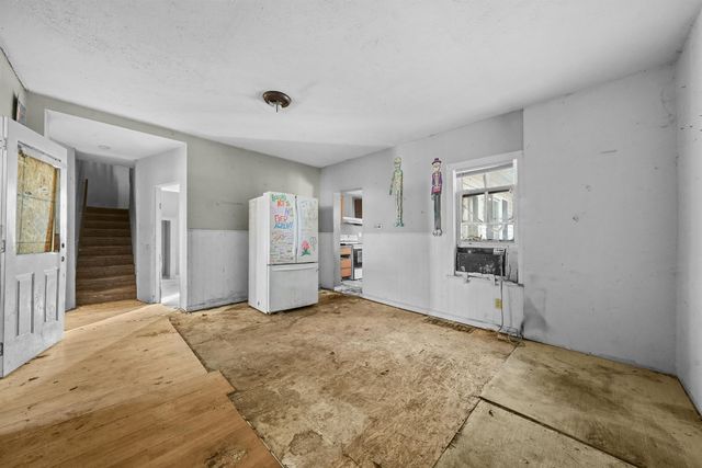 226 S Gladwin Street, Lake City, MI 49651