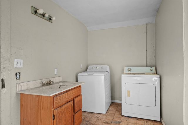 226 S Gladwin Street, Lake City, MI 49651