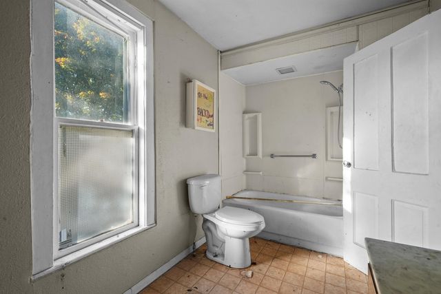 226 S Gladwin Street, Lake City, MI 49651