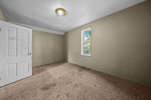 226 S Gladwin Street, Lake City, MI 49651