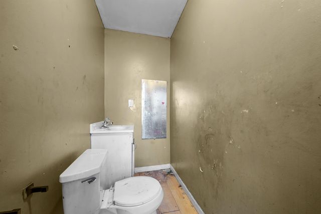 226 S Gladwin Street, Lake City, MI 49651