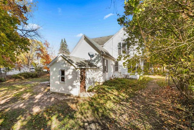 226 S Gladwin Street, Lake City, MI 49651