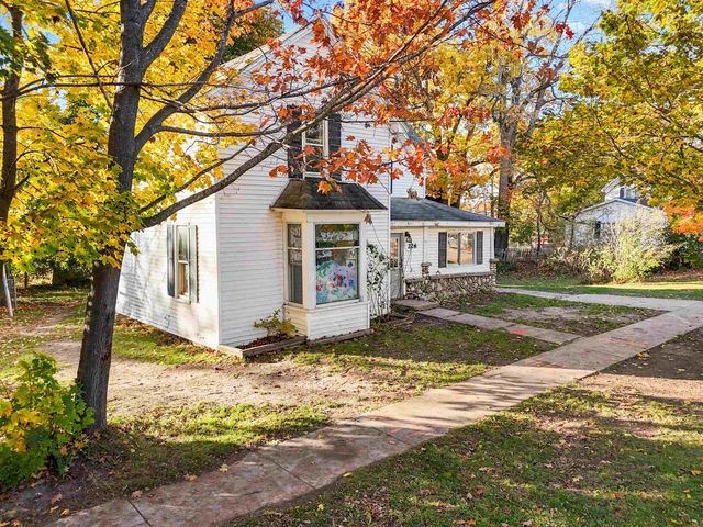 226 S Gladwin Street, Lake City, MI 49651