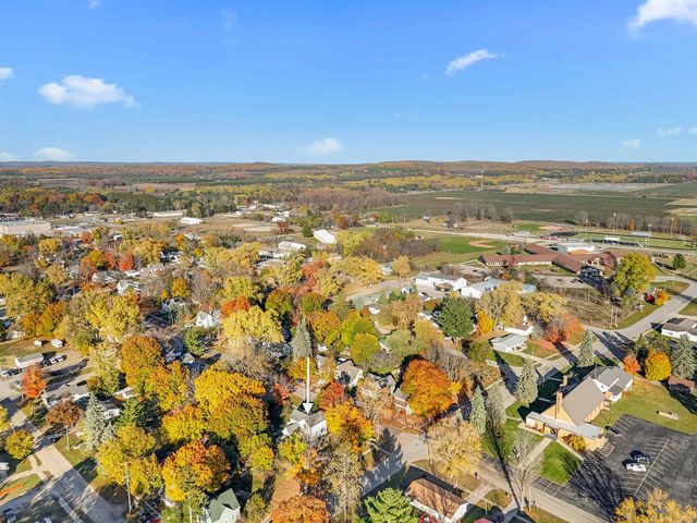 226 S Gladwin Street, Lake City, MI 49651